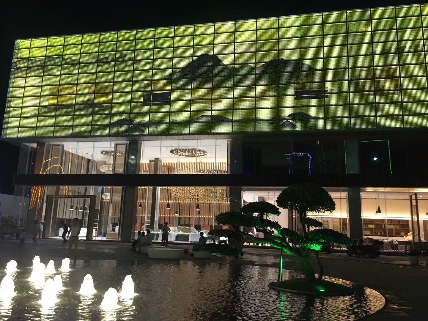 藝術沖孔鋁單板